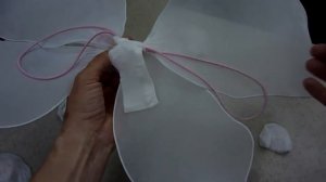 Сделать крылья бабочки из капроновых колгот