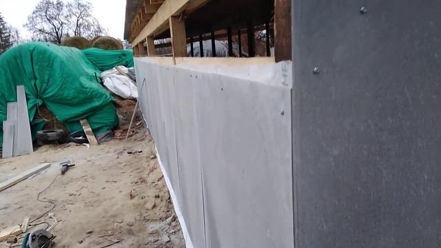 13-й день строительства сарая-навеса для КРСа