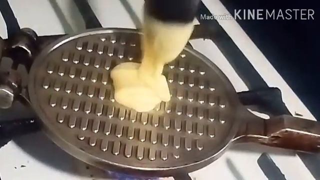 ТРУБОЧКИ СО СГУЩЕНКОЙ/РЕЦЕПТ смотреть онлайн