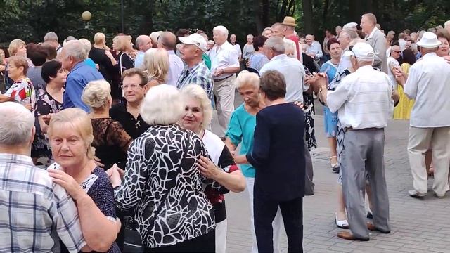Горит свеча...........24.09.23 Гомель парк Луначарского ? смотреть онлайн