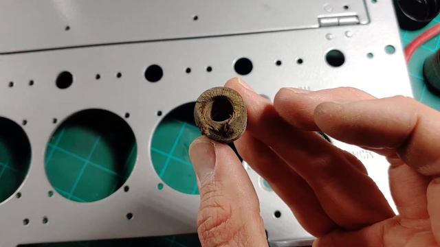 Soviet T62 Instrument panel restoration/ Рестоврация панели приборов для танка Т62 смотреть онлайн