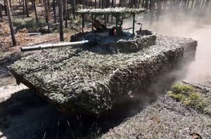 Минобороны показало работу экипажа БМП-3 в зоне СВО / События на ТВЦ