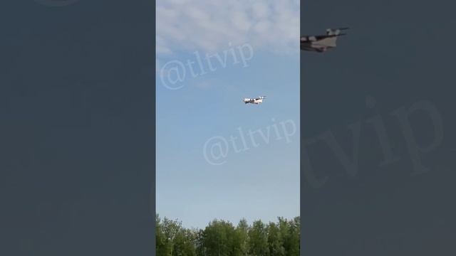 На тушение пожара в Тольятти прилетел самолёт МЧС смотреть онлайн