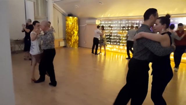 На милонге в школе Данс-Дизайн 21 января 2021 г. Часть 5 из 5. смотреть онлайн