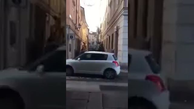 Юля на контракте в Италии, г Алессандрия 2016 смотреть онлайн