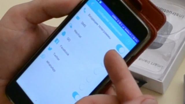 P1 SmartBand. Обзор фитнес браслета измеряющего давление. Проверка тонометром.