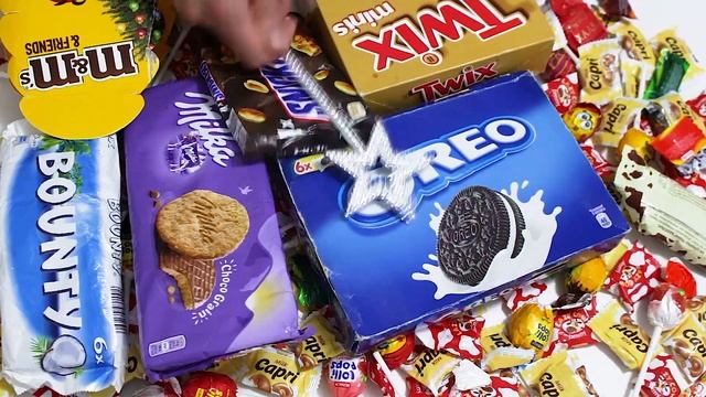 Magic with a lot of candy and sweets with candy man смотреть онлайн