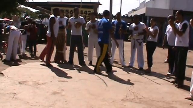 CAPOEIRA ROBERTAO RODA NA RODOVIARIA DO GAMA DF смотреть онлайн