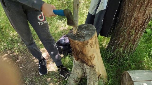 Копаем землянку в лесу часть 13 смотреть онлайн