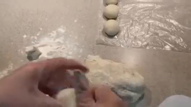 Вкусные лепешки . В гостях у друзей. смотреть онлайн