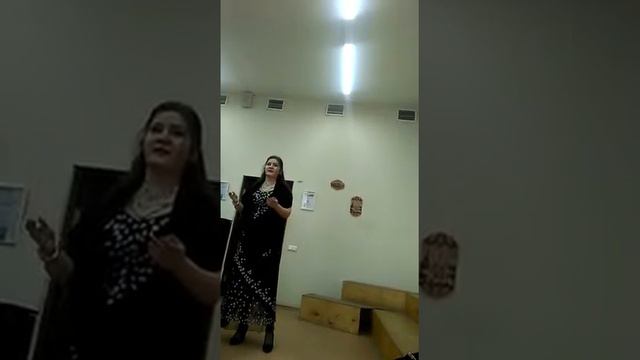 "Гляжу в озера синие" исполняет Дания Юмаева смотреть онлайн