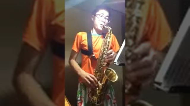 Guy LACOUR 28 Etudes #7 Alto Sax Yuao Zhou смотреть онлайн