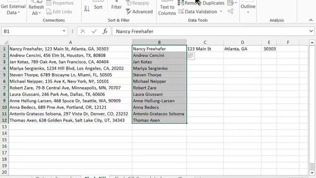 Splitting And Joining Excel 2013 Data With Flash Fill смотреть онлайн