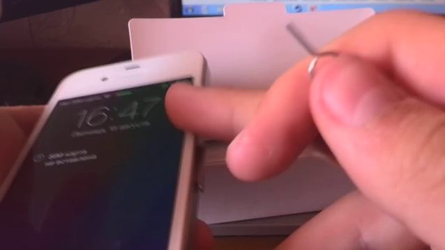 Как вставить в лоток сим карту на Iphone смотреть онлайн
