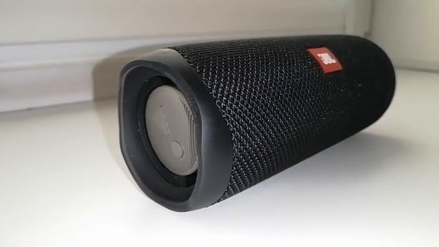 Колонка JBL FLIP 5 LFM 60% Bass Test смотреть онлайн