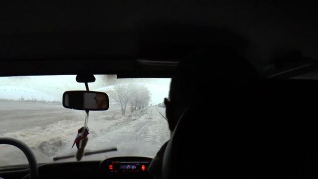 Мелитополь - Бердянск. Жуткая дорога после ледяного дождя. Через сутки все было пусто и сухо смотреть онлайн