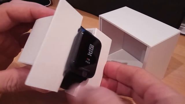Unboxing Xiaomi Huami AMAZFIT Bip Smart Watch смотреть онлайн