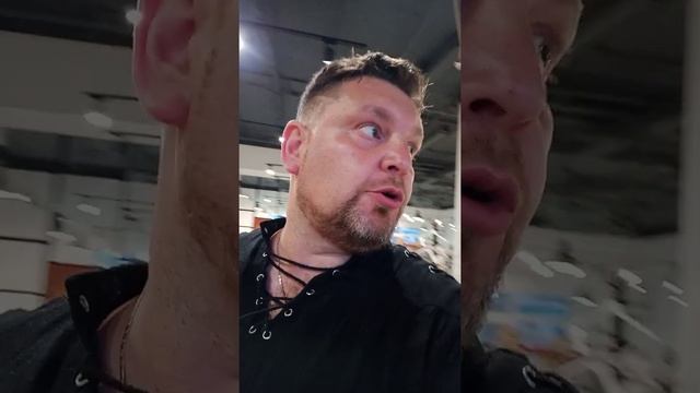 Как поцеловать девушку на спектакле смотреть онлайн