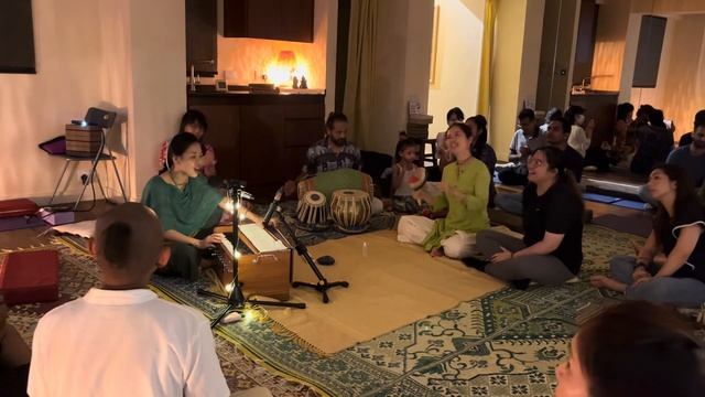 "Govinda Jaya Jaya + Hare Krishna" Mantra Jam Night | Kirtan Hong Kong | 2023-6-23,~ Haripriya Dasi смотреть онлайн