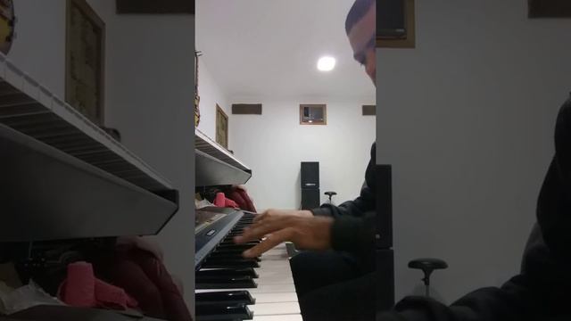 tocando no teclado Yamaha PSR e203 -maestro Leandro Castro Iúna e.s смотреть онлайн