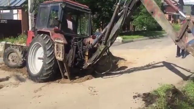 Трактор провалился Ульяновск смотреть онлайн