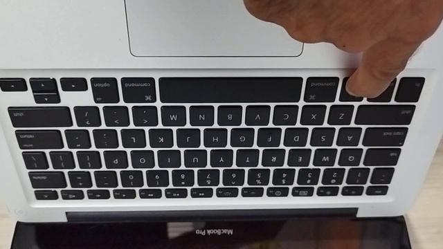 MacBook Pro Mid 2010 de 2,4GHz 4GB DDR3 SSD120GB GEFORCE 256MB OSX + WIN10 смотреть онлайн