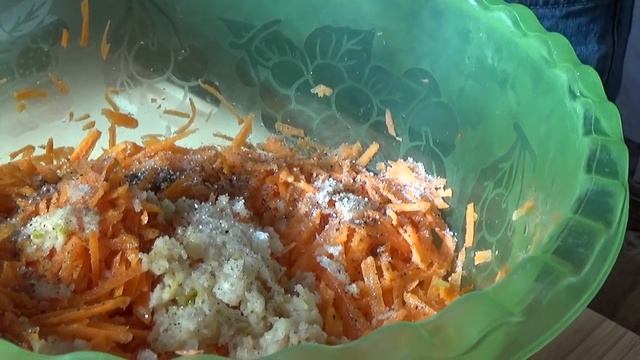 Салат любимый С говядиной морковью и грибами смотреть онлайн