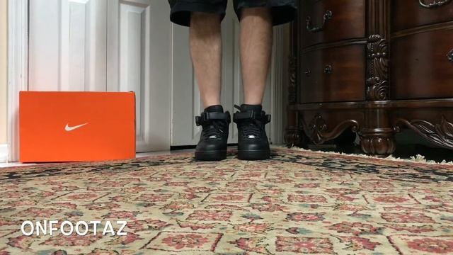 Nike Air Force 1 Mid Black On Foot смотреть онлайн