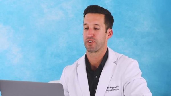 ER Doctor REACTS to Red Dead Redemption 2 Medical Emergencies