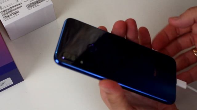Распаковка Xiaomi Redmi Note 7 Pro
