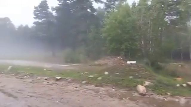 В Курумканском районе Бурятии топит автодорогу смотреть онлайн