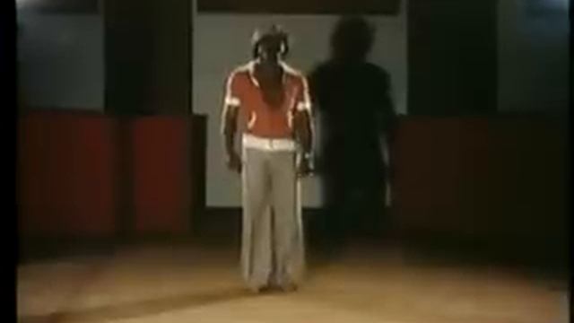 James Brown gives you dancing lessons смотреть онлайн