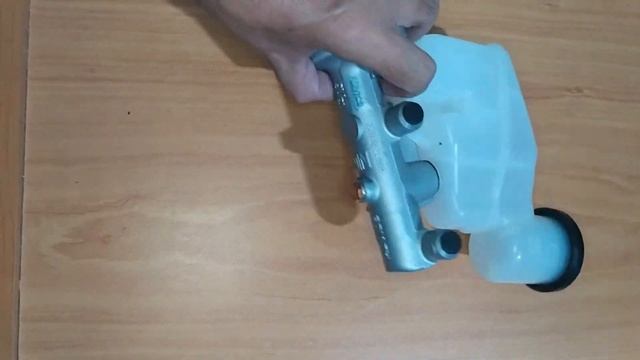 BOMBA de FRENO de Toyota YARIS sincronico 2006 al 2009 Unboxing. смотреть онлайн