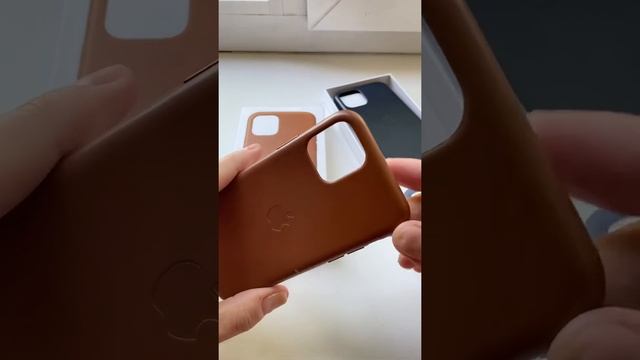 Оригинальные чехлы от Apple через месяц, два смотреть онлайн