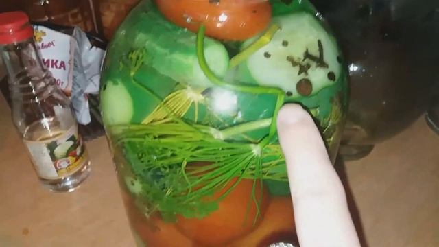 ЧТО ХРАНЮ В СВОЕЙ КЛАДОВКЕ? Обзор. смотреть онлайн