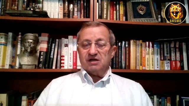 Умно, логично и с любовью к своей Родине смотреть онлайн