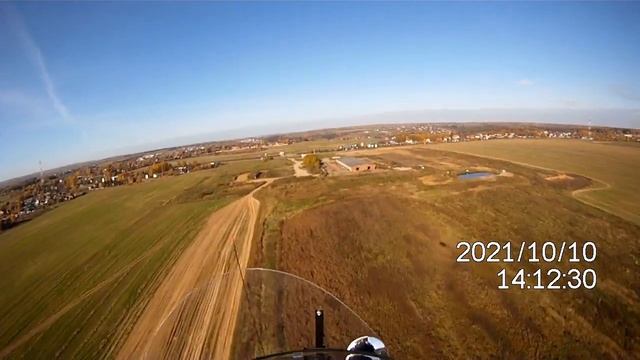 Автожир в солнечный полдень смотреть онлайн