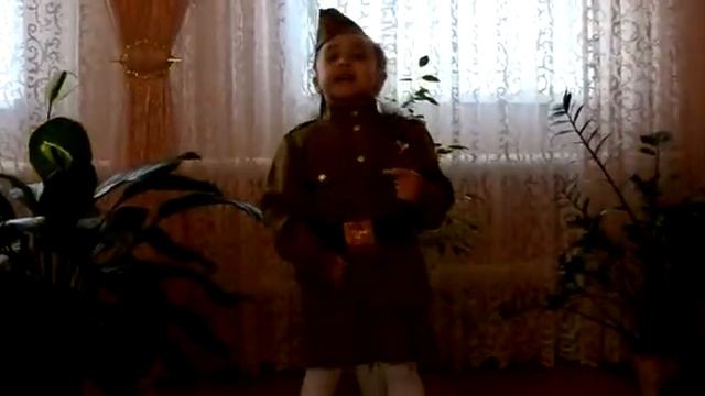 Дети читают стихи о войне(на татарском) смотреть онлайн