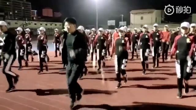 директор школы в Китае смотреть онлайн