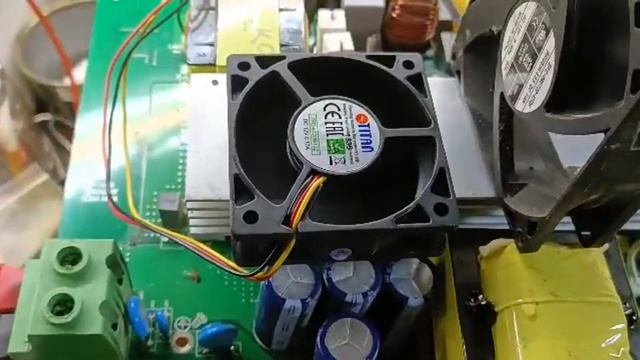 AXIOMA 3000 помилка 01.Інвертор не запускається. Помилка 01-вентилятори або ланки управління смотреть онлайн