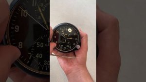 Авиационные бортовые часы типа АЧС-1М