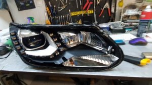 Volkswagen Tiguan. Настолько плохой свет, что клиент не знал о наличии адаптива. Исправит BI-LED.