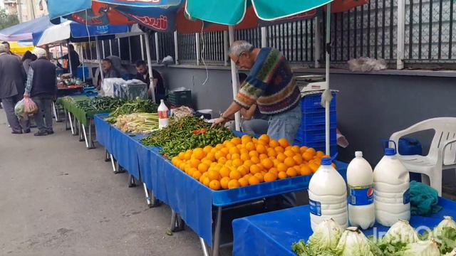 Апрельский Базар около нашего дома в Кызыларыке район Муратпаша. Цены средние))) смотреть онлайн