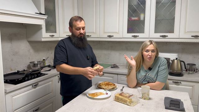 МУЖ ГОТОВИТ #БЛИНЫ \ПОЧЕМУ НУЖНО ДАВАТЬ РЕБЕНКУ СВОБОДУ ВЫБОРА ? Чему Обучают Наших Детей В Школе! смотреть онлайн