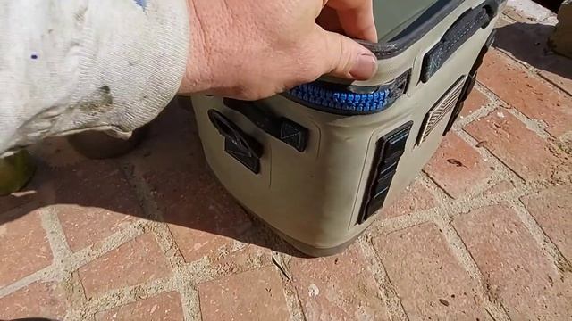 YETI HOPPER FLIP 12... 1 Year, 9 Months of Use смотреть онлайн