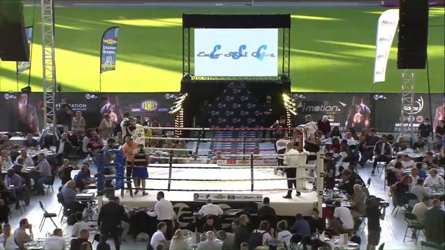 Femke Hermans 6x2' Lili Jumali смотреть онлайн