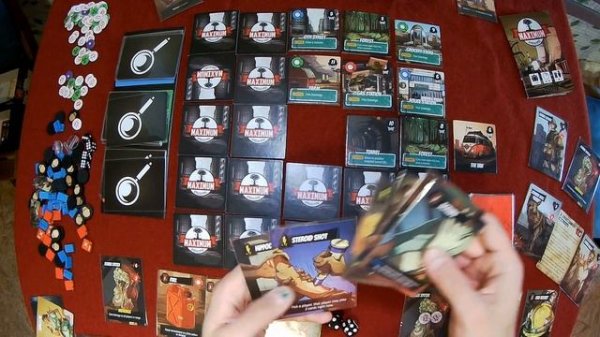 Играем в настольную игру - Maximum Apocalypse