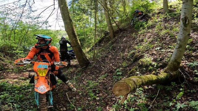 РУКИ БАЗУКИ ГОТОВЯТ ШАШЛЫК | ПОКАТУШКА УДАЛАСЬ | ENDURO V KAIF смотреть онлайн