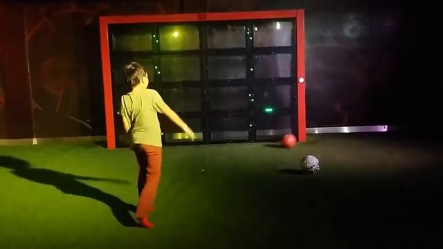 Angry Birds Activity Park @ Komtar Johor Bahru смотреть онлайн