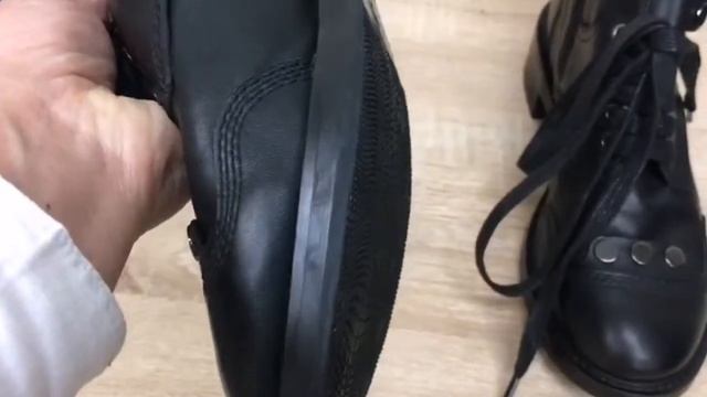 Ремонт подошвы VIBRAM смотреть онлайн